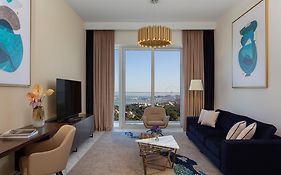Avani Palm View Dubai Hotel&Suites